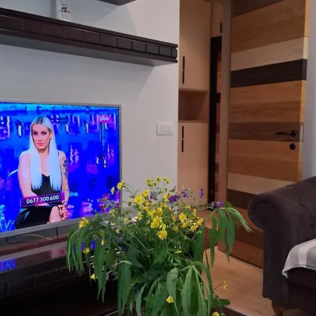 Kamena Kuca Lux アパート *