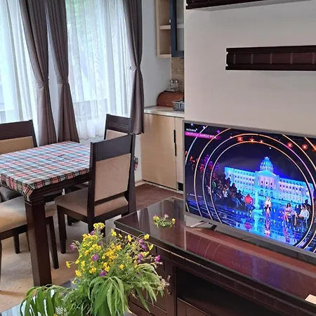 Kamena Kuca Lux アパート