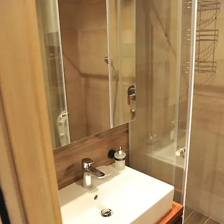 Kamena Kuca Lux * Копаоник