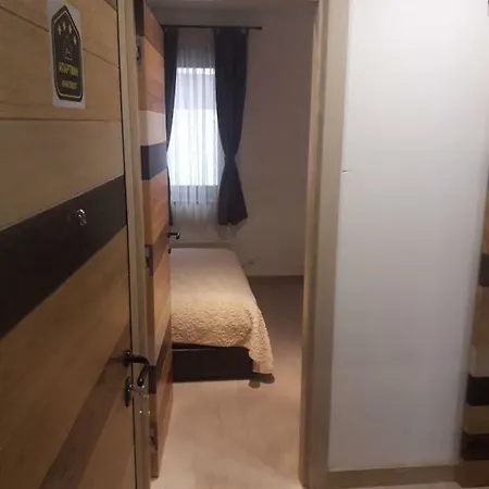 Kamena Kuca Lux Копаоник