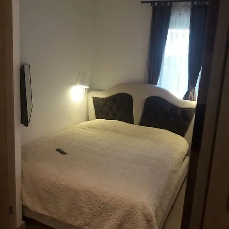 Apartment Kamena Kuca Lux Kopaonik